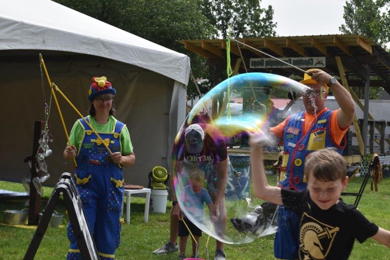 Giant bubble station for children